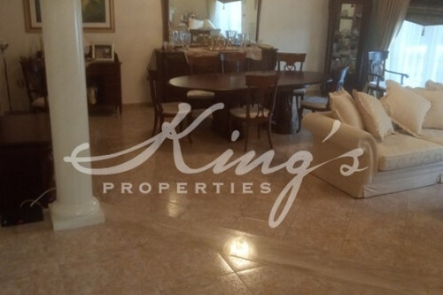 Foto - 5 Zimmer Etagenwohnung in 