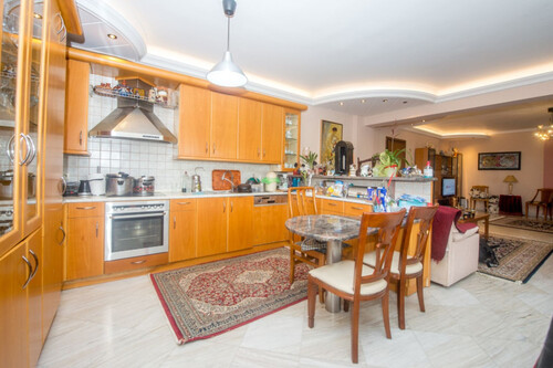 Foto - 6 Zimmer Etagenwohnung zum Kaufen in 