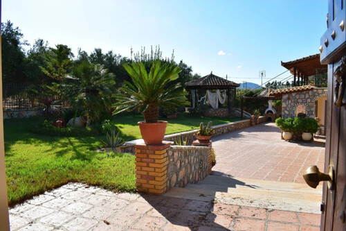 Foto - 12 Zimmer Einfamilienhaus in 