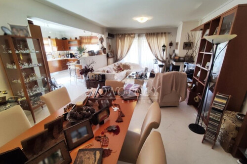 Foto - 5 Zimmer Etagenwohnung in 