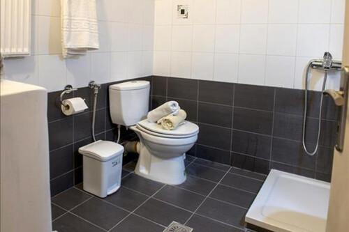 Foto - 6 Zimmer Etagenwohnung in 