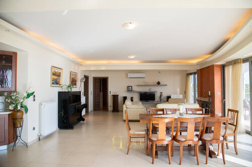 Foto - 6 Zimmer Etagenwohnung zum Kaufen in 