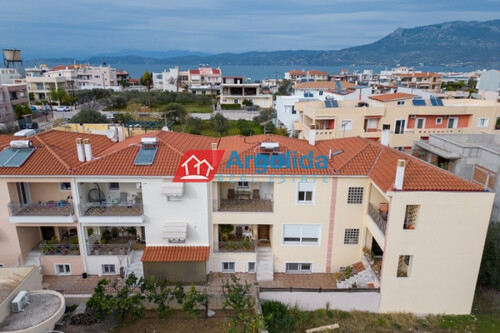 Foto - Haus Kaufen, , Korinth (Korinthia),