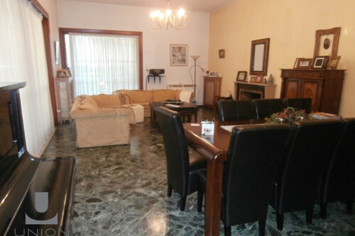 Foto - 10 Zimmer Einfamilienhaus in 