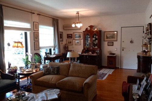 Foto - 5 Zimmer Etagenwohnung in 