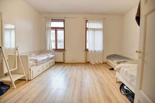 Schlafzimmer1 - 19 Zimmer Mehrfamilienhaus, Wohnhaus in Mannheim