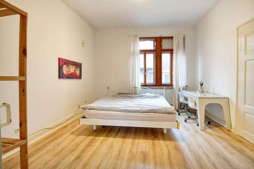 Schlafzimmer2_Bild2 - Wohn- & Geschäftshaus mit 570,00 m² in Mannheim zum Kaufen