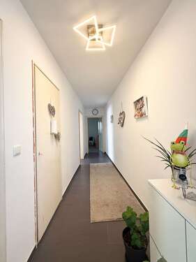 Flur - Etagenwohnung mit 66,90 m&sup2; in Heidelberg zum Kaufen