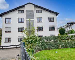 Gepflegte 3ZKB mit Balkon & EBK und Stellplatz in Bammental