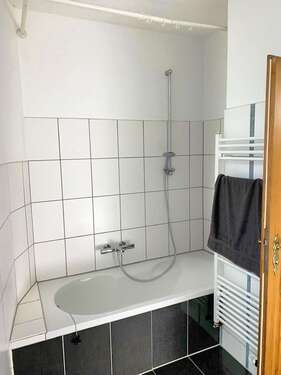 Badezimmer - 20 Zimmer Mehrfamilienhaus, Wohnhaus in Mannheim