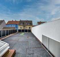 Bezugfsfreie 6 ZKBB mit XL-Panoramaterrasse & Gemeinschaftsgarten Gepflegtes 2FH mit Garage - Mannheim