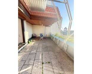 Quadrate nähe Uni Gepflegte 2 ZKB DG-Wohnung mit Terrasse TG Stellplätze inkl. - Mannheim