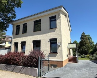 Großzügiges Familienparadies: Modernisiertes Ein-Zweifamilienhaus - Keine Käuferprovision - Hamburg