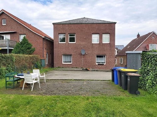 Rückansicht - 8 Zimmer Mehrfamilienhaus, Wohnhaus zum Kaufen in Cuxhaven