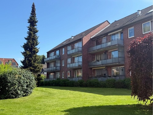 Rückansicht - 2.5 Zimmer Dachgeschoßwohnung zum Kaufen in Halstenbek