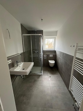 Duschbad mit Fenster - 