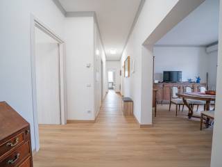 Foto - 3 Zimmer Etagenwohnung zum Kaufen in Rosignano Marittimo