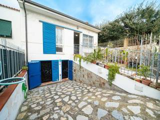 Foto - 4 Zimmer Einfamilienhaus zum Kaufen in Rosignano Marittimo