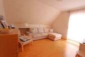 wohnen - 2 Zimmer Dachgeschoßwohnung in Seligenstadt