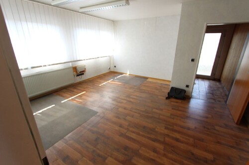 Büro 1 - 