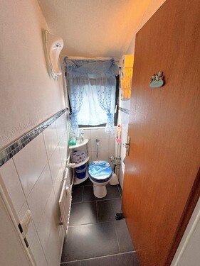 separates WC - 