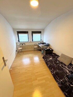 Zimmer 4 - 