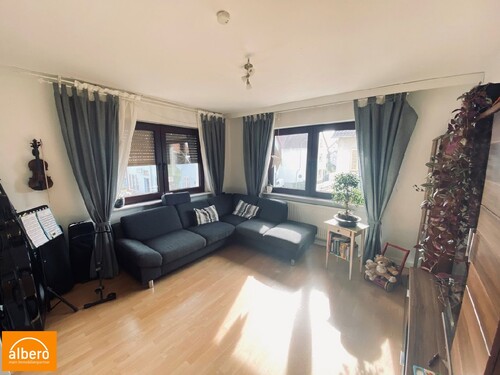 Wohnzimmer - albero:) Wohnung für alt und jung