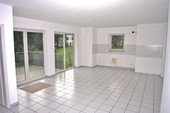 Wohnzimmer mit... - 3 Zimmer Maisonettenwohnung zum Kaufen in Seligenstadt