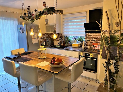 ...offener Küche - 3 Zimmer Maisonettenwohnung in Seligenstadt