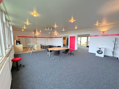 Ausstellung hinten - 