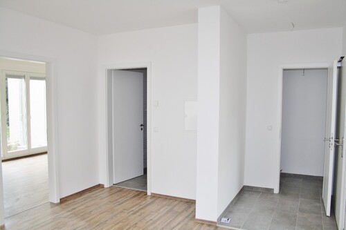 Bad + Haushaltsraum - 