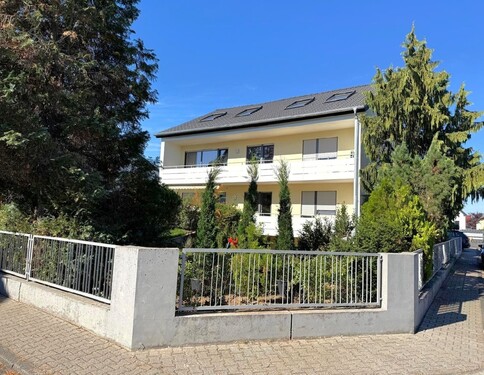 Rückansicht - albero:) renovierte, lichtdurchflutete 4 Zimmer in ruhiger Anwohnerlage und kleiner Wohneinheit