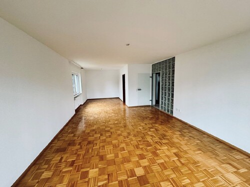 Wohn-Essbereich - Etagenwohnung mit 123,00 m&sup2; in Seligenstadt zur Miete