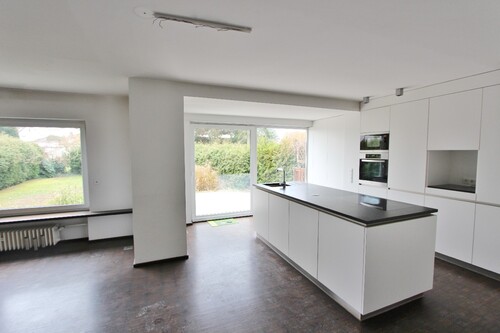 Kochinsel - Terrassenwohnung mit 125,00 m&sup2; in Seligenstadt zur Miete