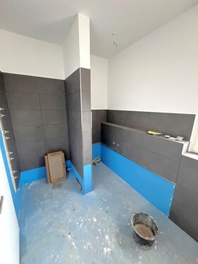 ...mit Wanne + Dusche - 