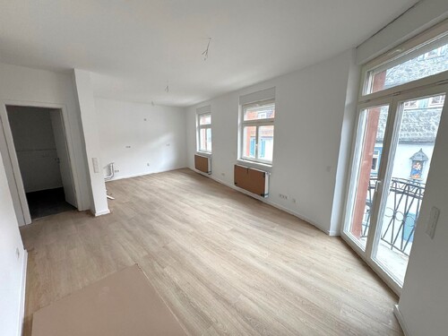Wohnzimmer - 3 Zimmer Etagenwohnung zur Miete in Seligenstadt