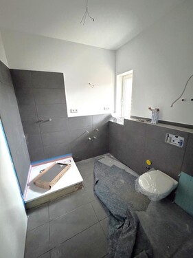 TGL-Bad mit Dusche... - 