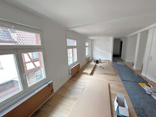 wohnen mit offener Küche - 3 Zimmer Dachgeschoßwohnung in Seligenstadt
