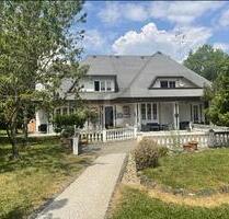 WOHNGLÜCK IM GRÜNEN - 890.000,00&nbsp;EUR Kaufpreis, ca.&nbsp; 161,00&nbsp;m&sup2;&nbsp;Wohnfl&auml;che in Munderkingen (PLZ: 89597)