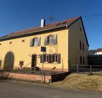 RESTAURIERTER LANDHAUS-CHARME MIT VIEL PLATZ - Rehlingen-Siersburg