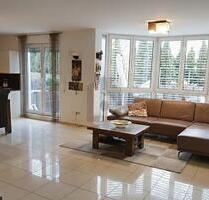 DESIGN TRIFFT AUF WOHNKOMFORT - 399.000,00&nbsp;EUR Kaufpreis, ca.&nbsp; 99,00&nbsp;m&sup2;&nbsp;Wohnfl&auml;che in Sindelfingen (PLZ: 71065)