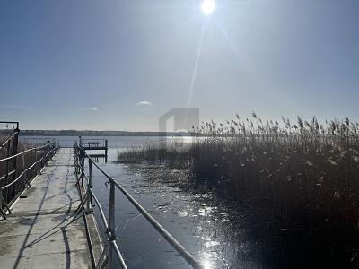 Foto - TOLLES SEEGRUNDSTÜCK MIT GROßEM ANWESEN