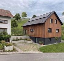 EIGENER TRAUM MIT TOLLEM BLICK INS TAL - Karlsruhe