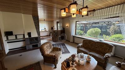 Foto - 8 Zimmer Zweifamilienhaus in Tornesch