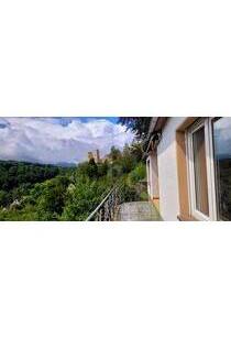 EIFELPERLE MIT BURGBLICK UND VIELEN MÖGLICHKEITEN - Schönecken