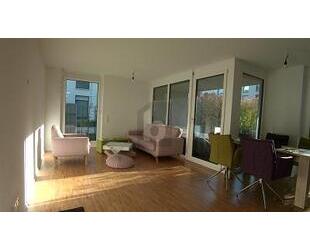 NEUWERTIG, EFFIZIENT, MODERN, MÖBLIERT - MIT GARTEN - Stuttgart Birkach