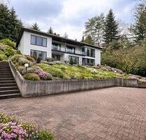 EXKLUSIVE LAGE FÜR EINE VILLA - 1.450.000,00&nbsp;EUR Kaufpreis, ca.&nbsp; 1.429,00&nbsp;m&sup2; in Baden-Baden (PLZ: 76530)