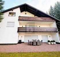 SOLIDE KAPITALANLAGE MIT 4 WOHNEINHEITEN - Warmensteinach