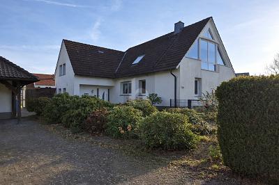 Foto - 2 FAMILIEN UNTER EINEM DACH MIT BLICK INS GRÜNE