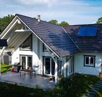 TRAUMHAFTER FLAIR MIT GALERIE UND TRAUM EBK - Papenburg